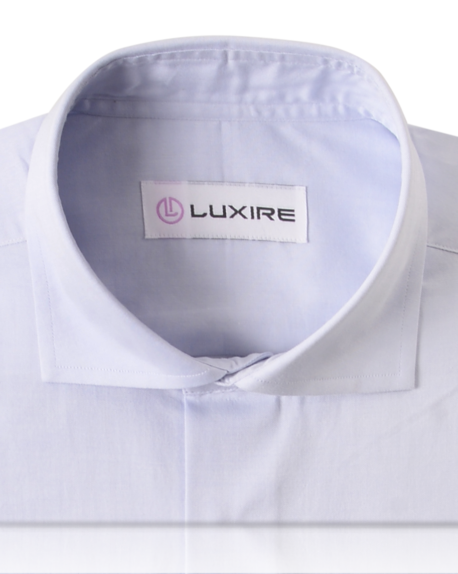 Collar of the custom oxford shirt for men by Luxire in faint blue pinpoint
